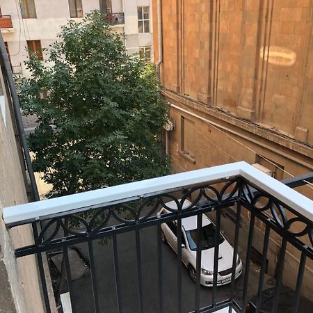 Apartment On Moskovyan 31 يريفان المظهر الخارجي الصورة